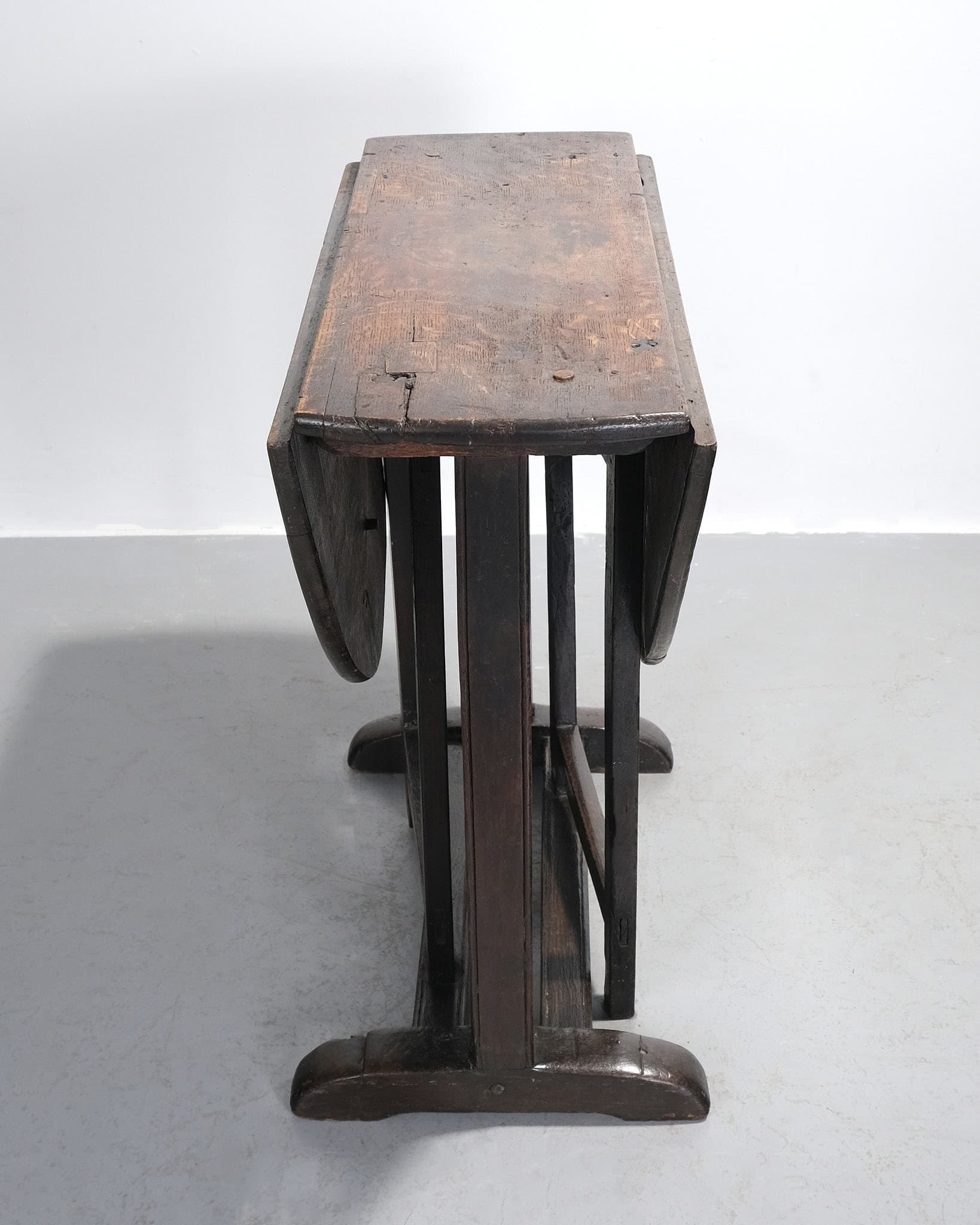 Oval Drop Leaf Table